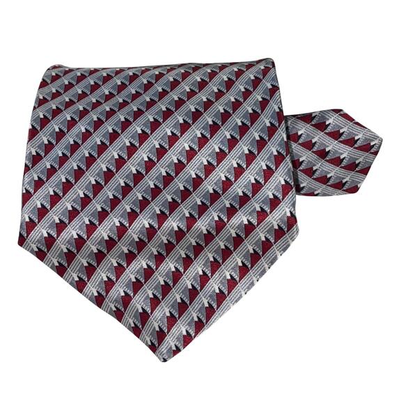 Geoffrey Beene Neck Tie Red Silver Black Geometric Silk 62x3.75 Preppy Career - Picture 1 of 8